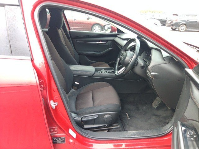 
								MAZDA 3 full									