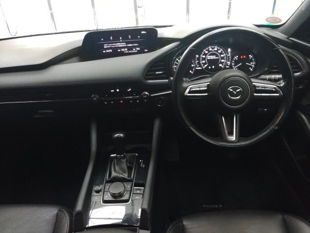 
								MAZDA 3 full									