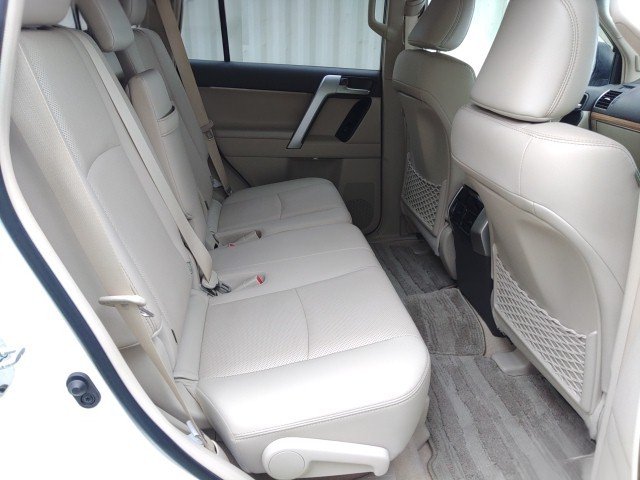 
								TOYOTA PRADO full									