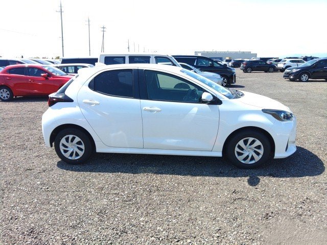 
								TOYOTA YARIS full									