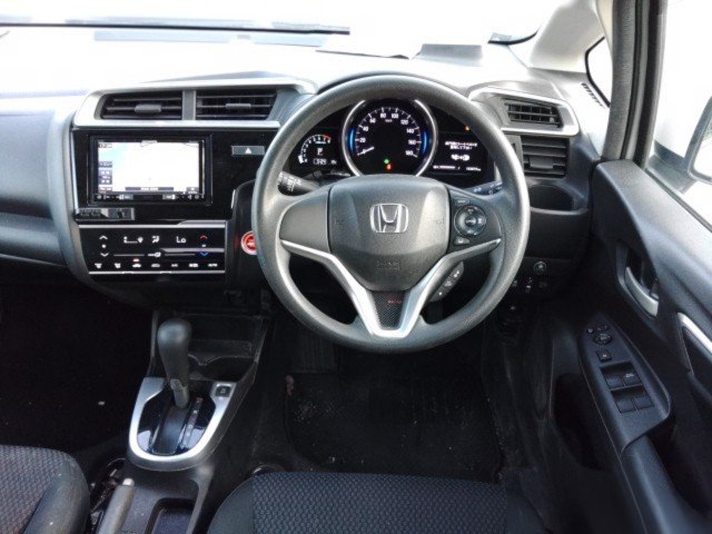 
								HONDA FIT full									
