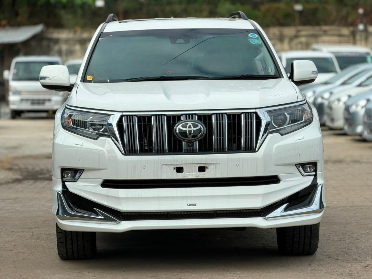 
								TOYOTA PRADO full									