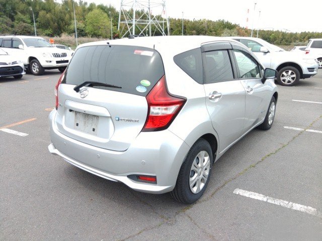 
								NISSAN NOTE full									