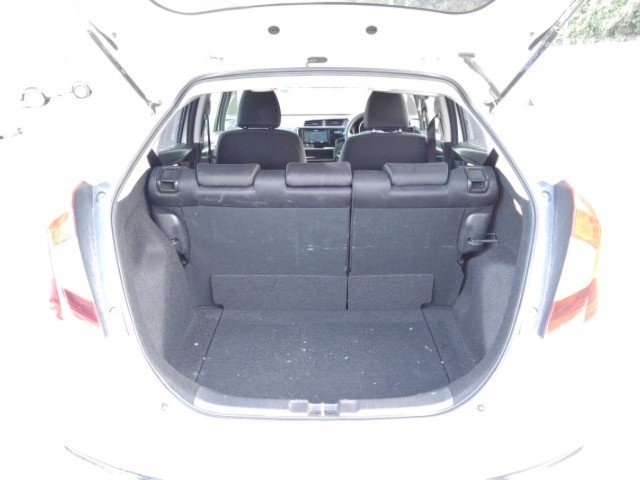 
								HONDA FIT full									