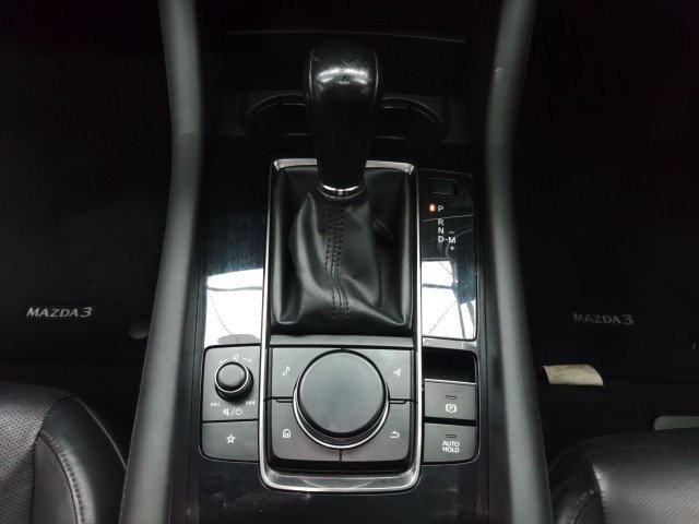
								MAZDA 3 full									