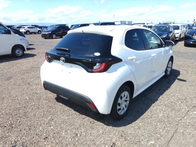 
								TOYOTA YARIS full									