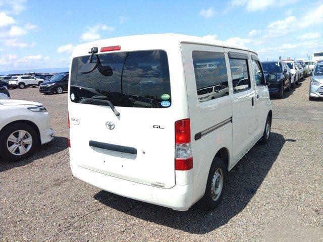 
								TOYOTA TOWNACE full									