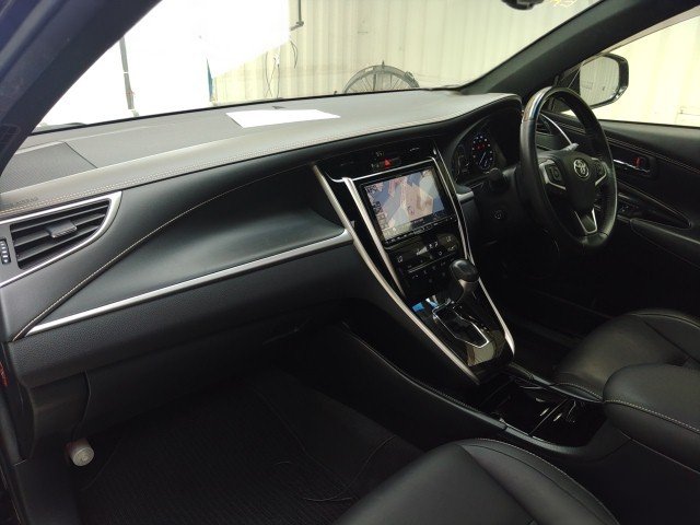
								TOYOTA HARRIER full									