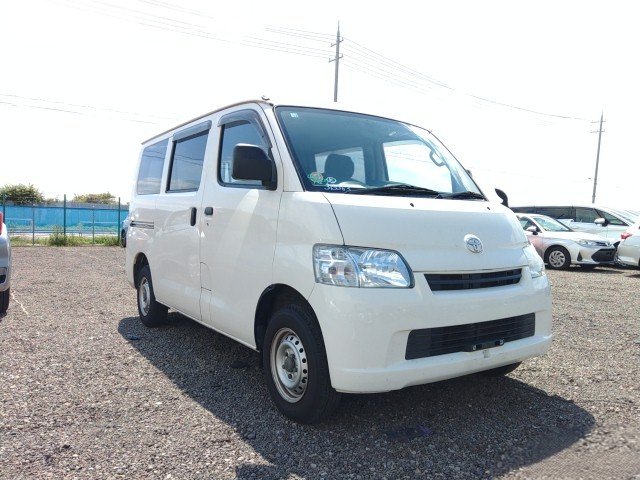
								TOYOTA TOWNACE full									