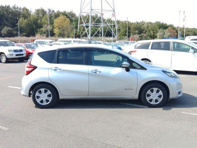 
								NISSAN NOTE full									