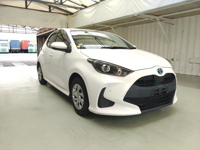 
								TOYOTA YARIS full									
