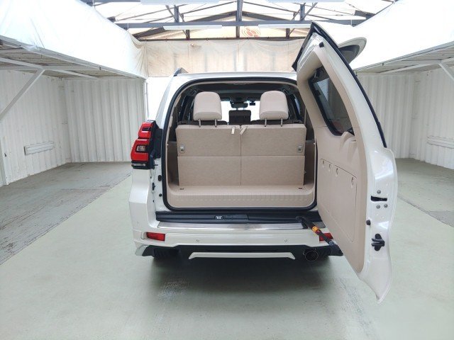 
								TOYOTA PRADO full									