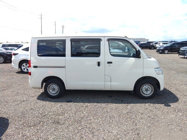 
								TOYOTA TOWNACE full									