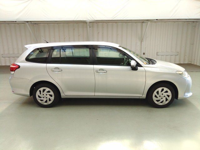 
								TOYOTA FIELDER full									