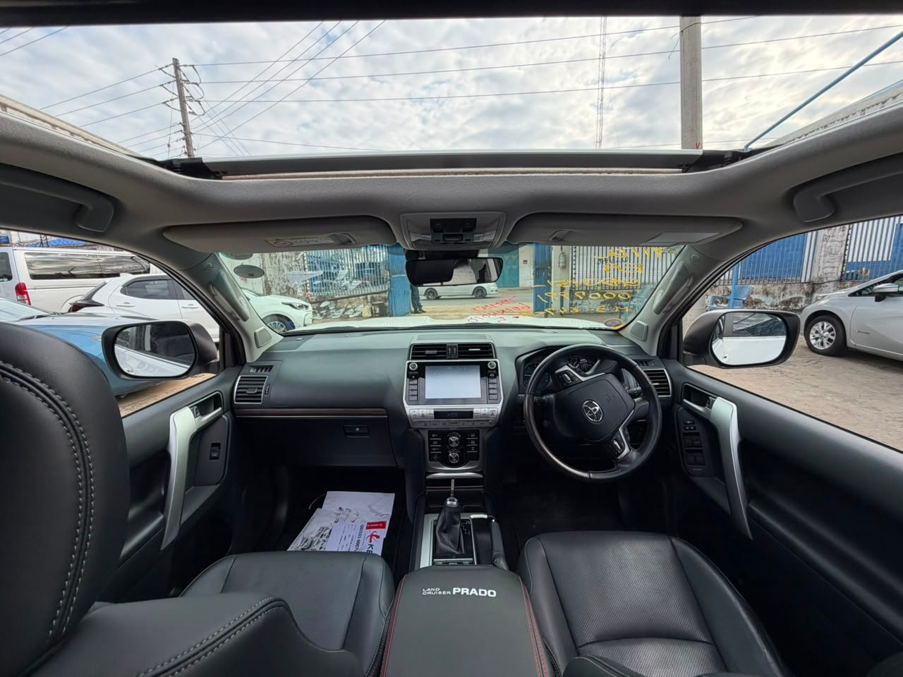 
								TOYOTA PRADO full									