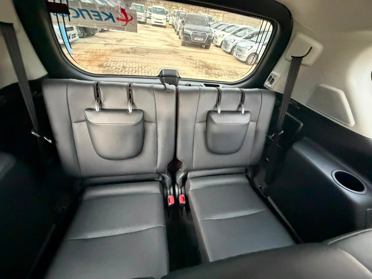
								TOYOTA PRADO full									