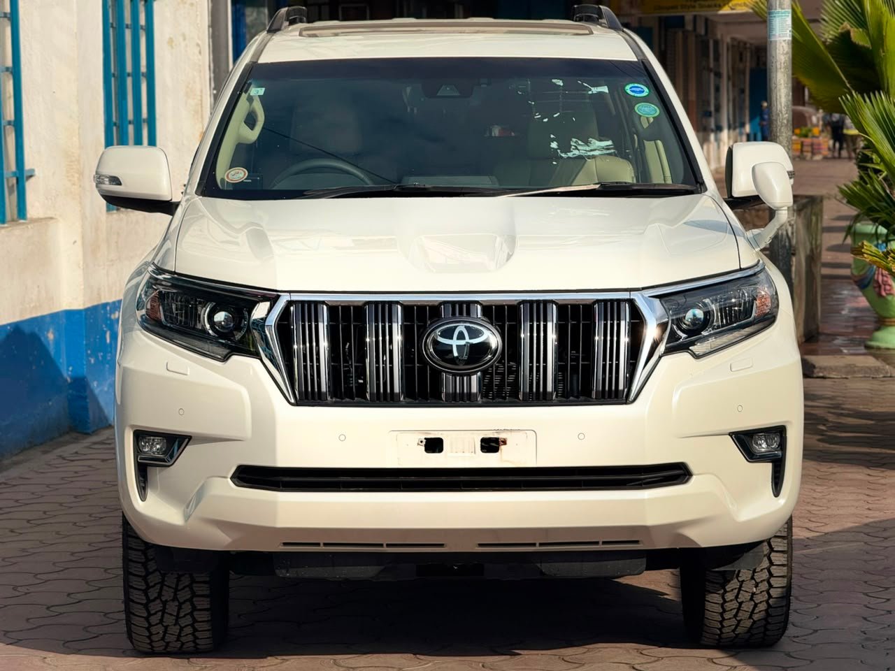 
								TOYOTA PRADO full									
