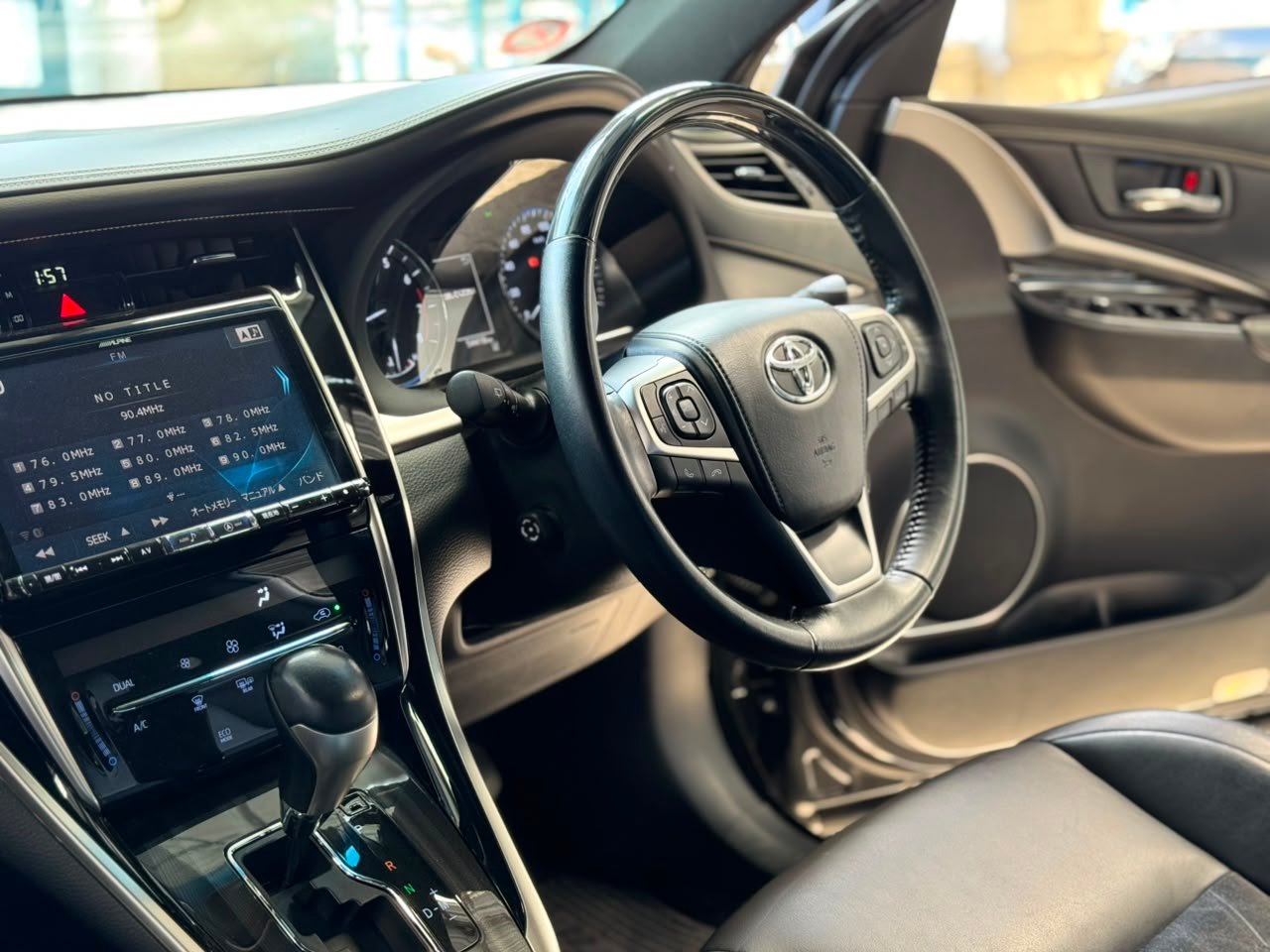 
								TOYOTA HARRIER full									