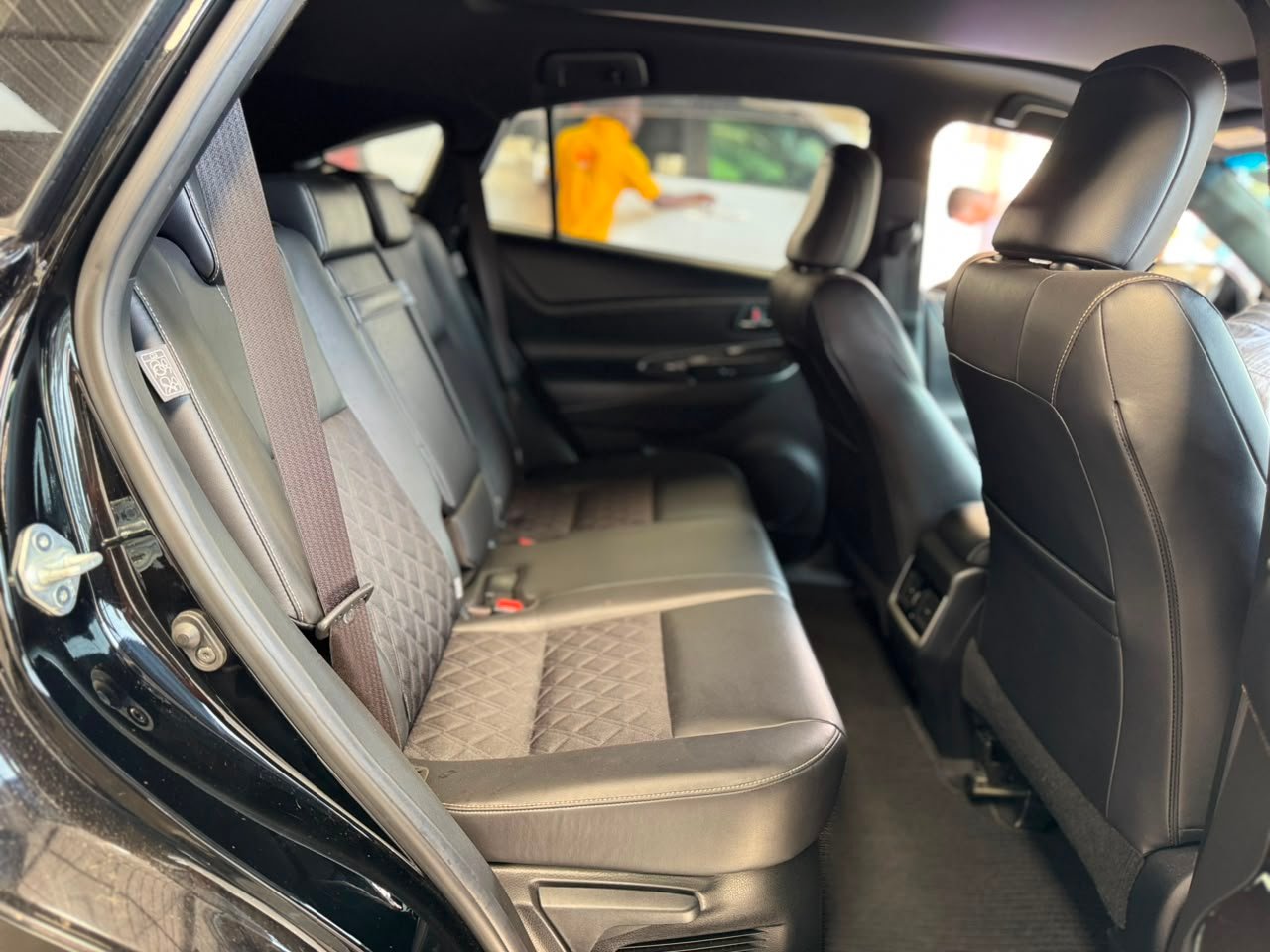 
								TOYOTA HARRIER full									