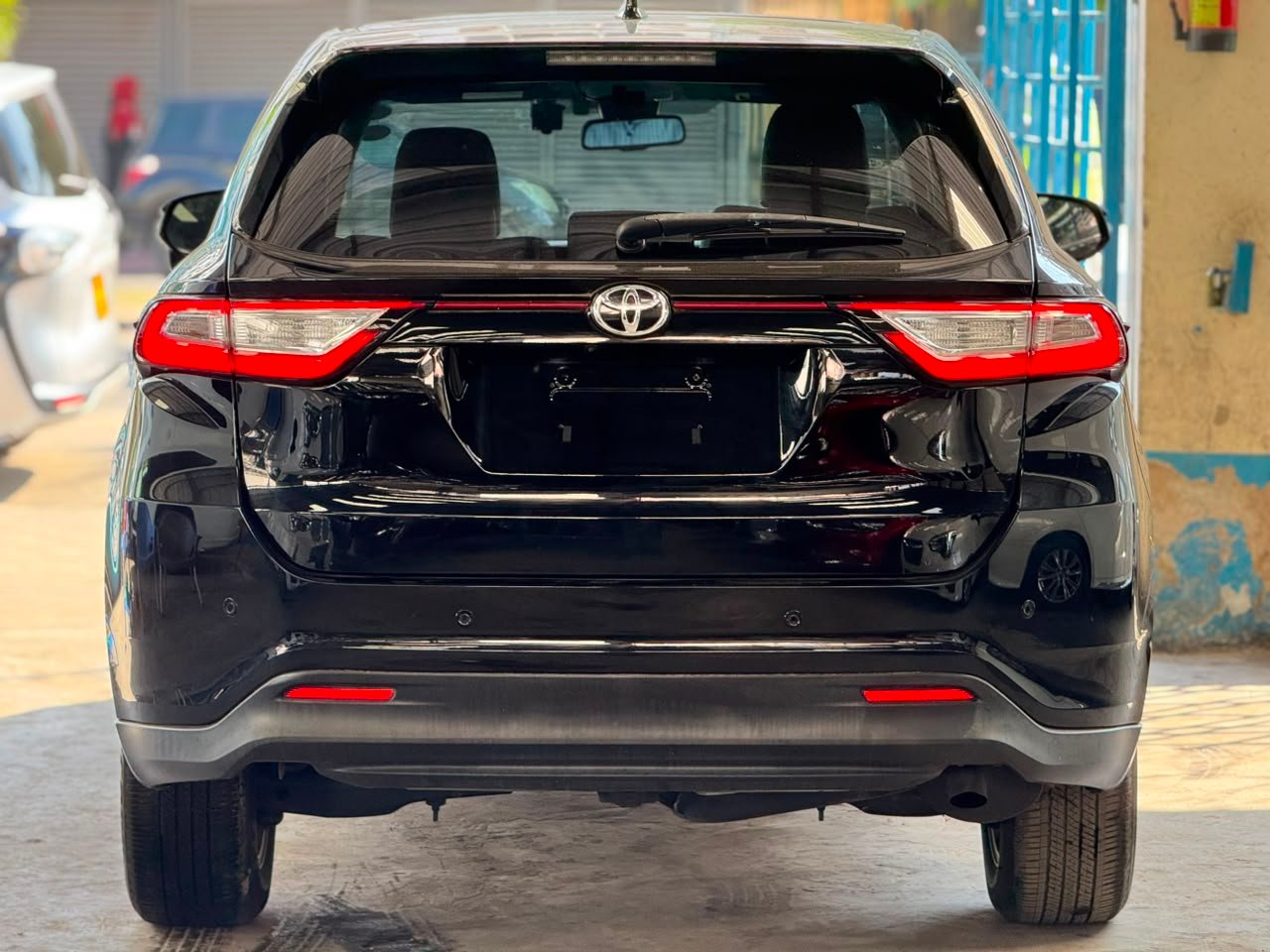 
								TOYOTA HARRIER full									