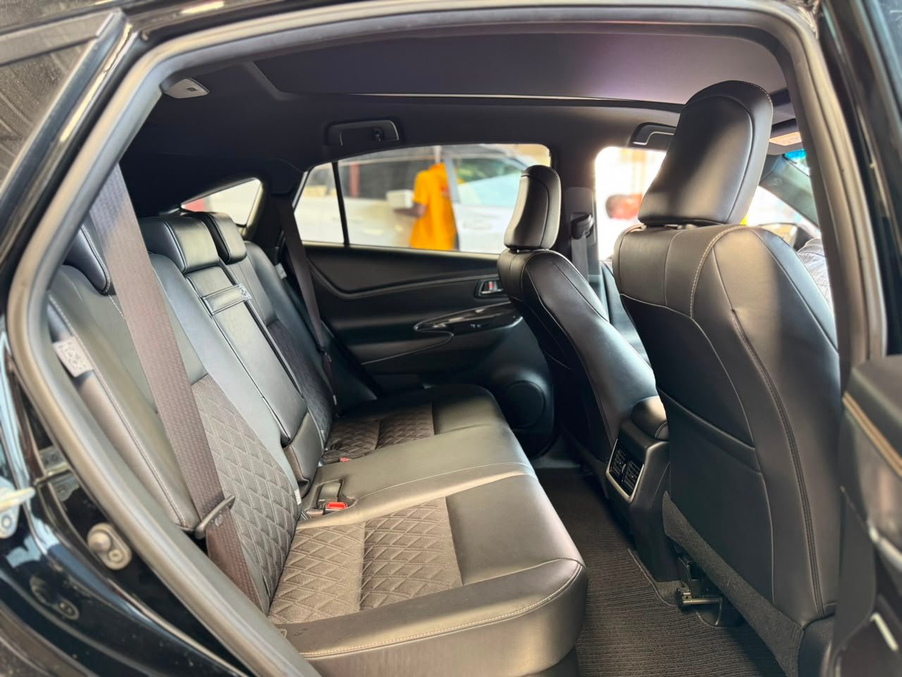 
								TOYOTA HARRIER full									