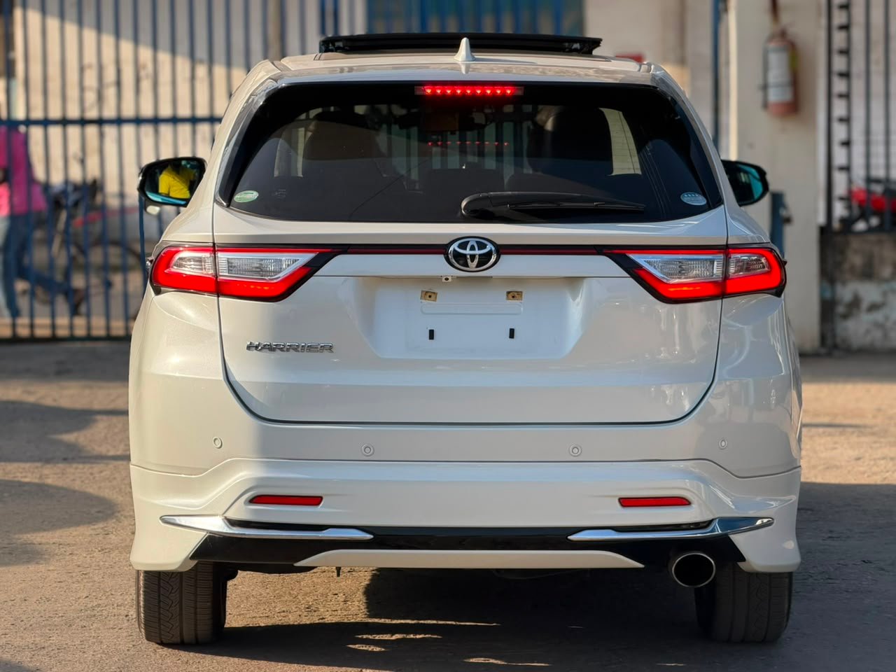 
								TOYOTA HARRIER full									