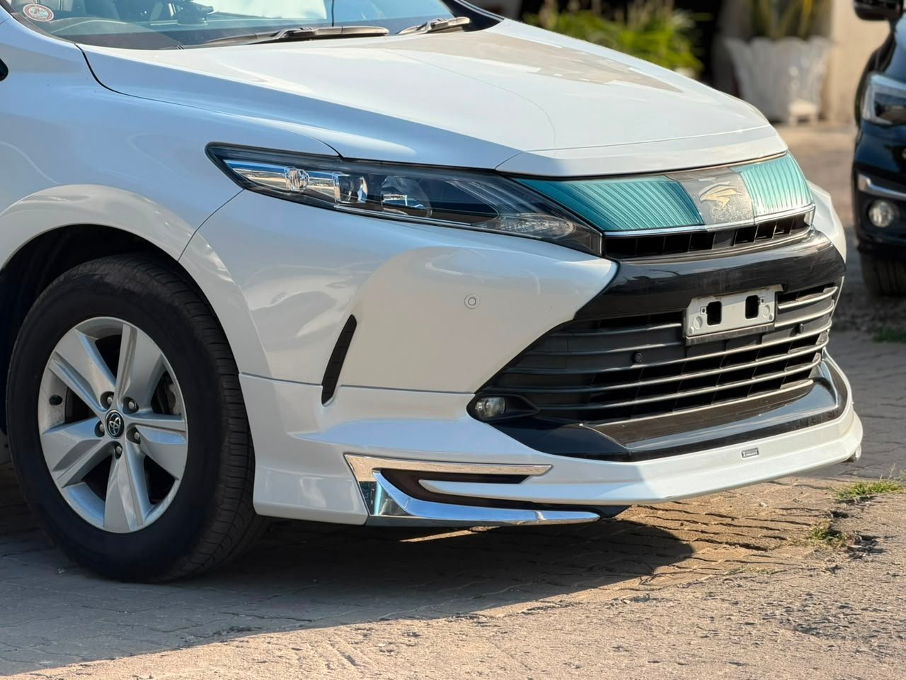 
								TOYOTA HARRIER full									