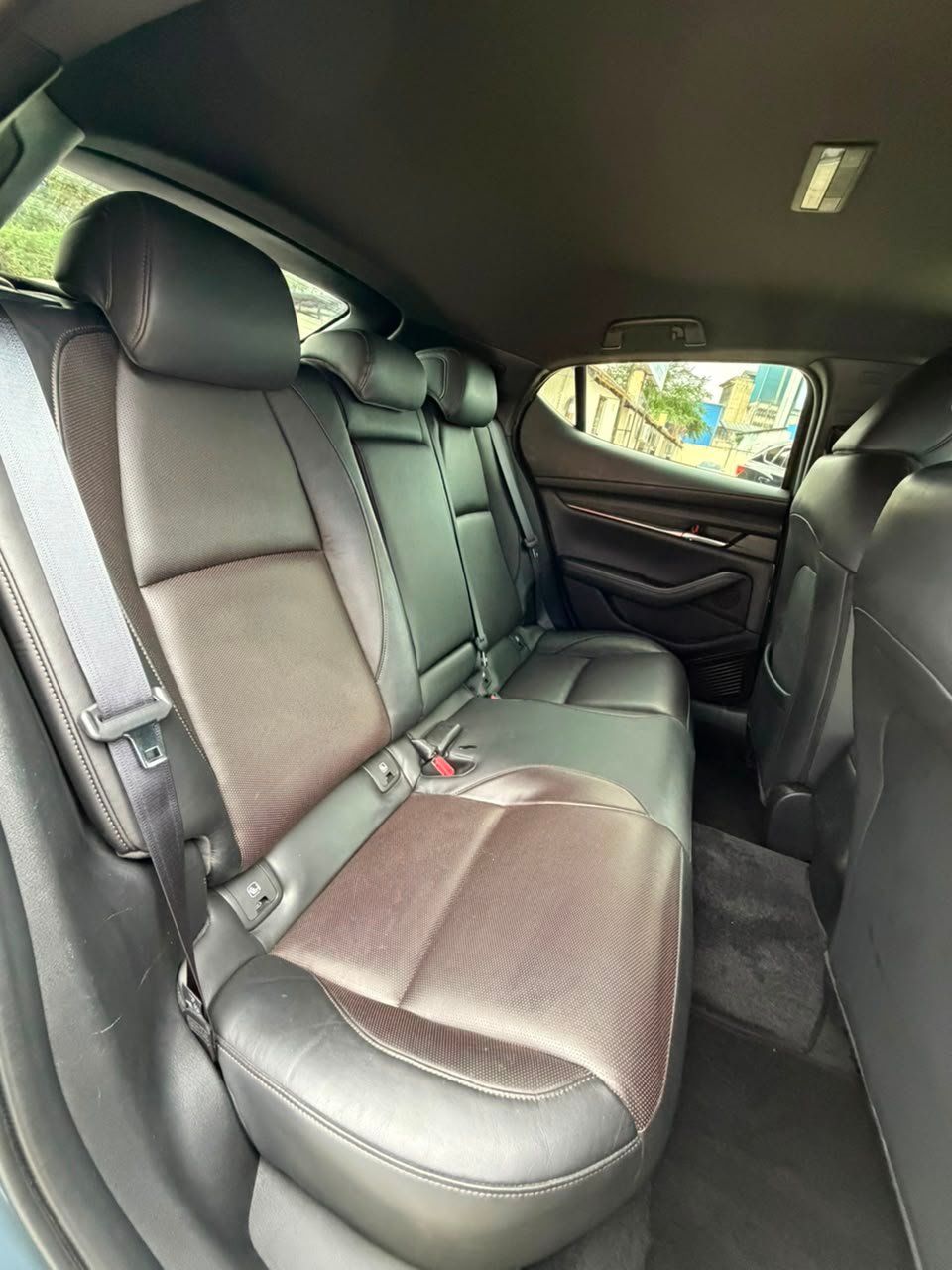
								MAZDA 3 full									