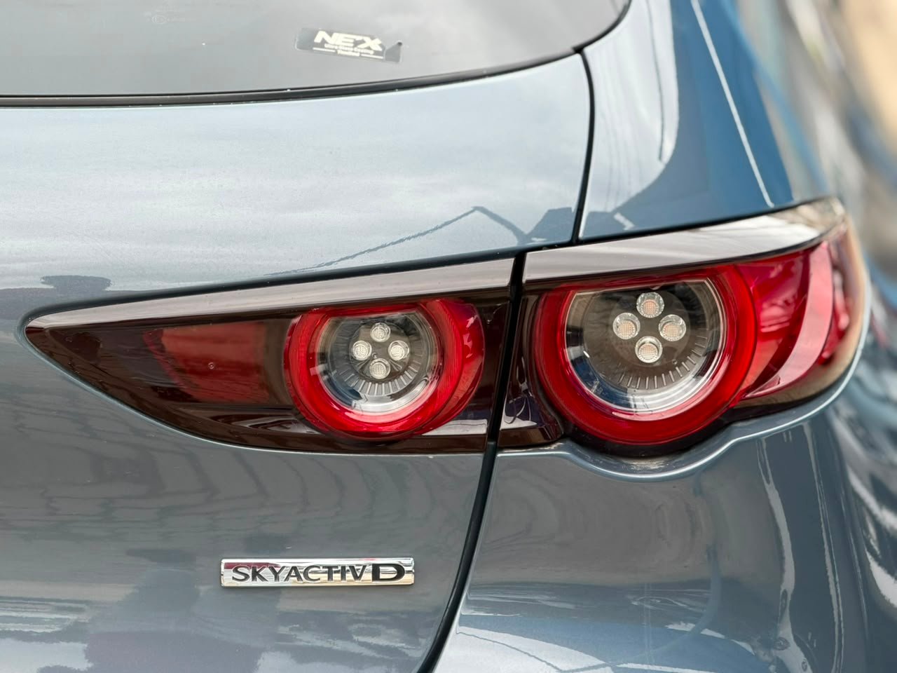 
								MAZDA 3 full									