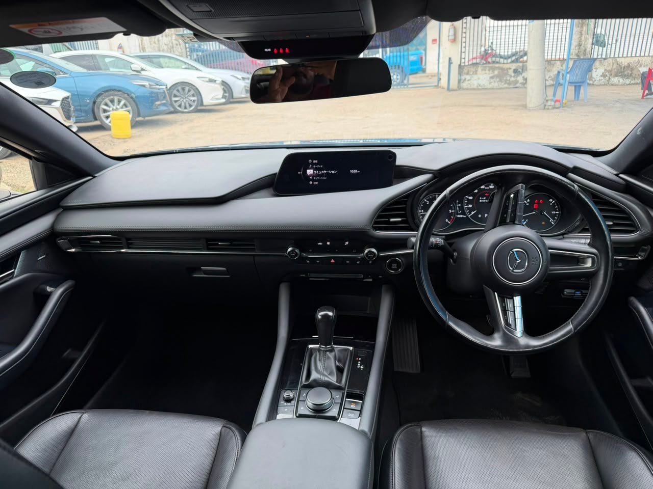 
								MAZDA 3 full									