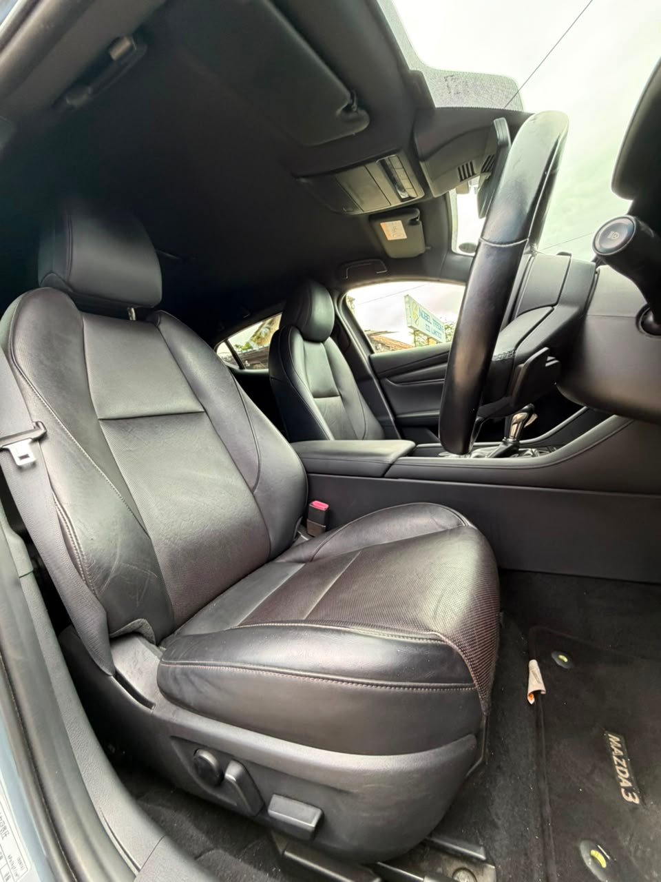 
								MAZDA 3 full									