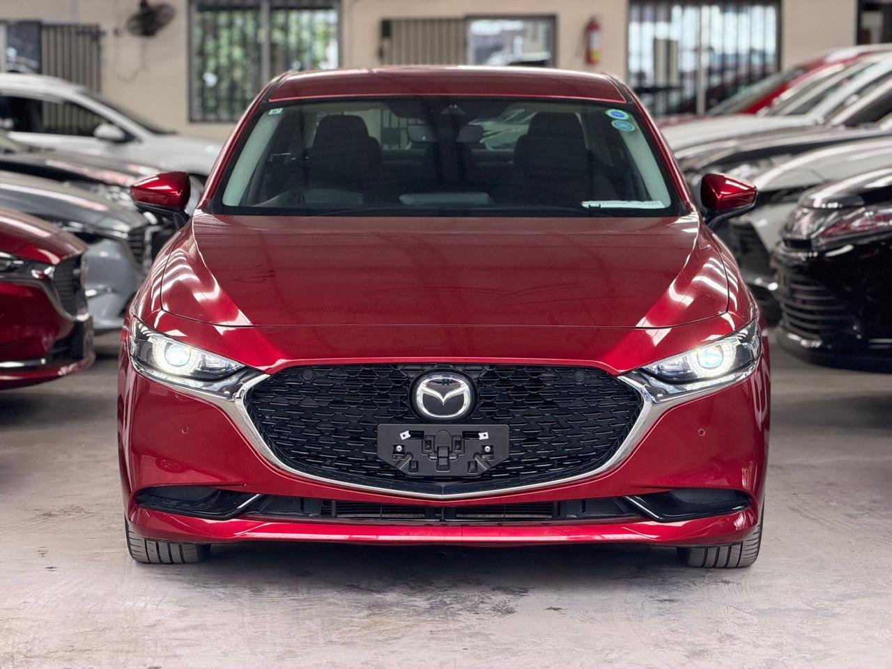 
								MAZDA 3 full									