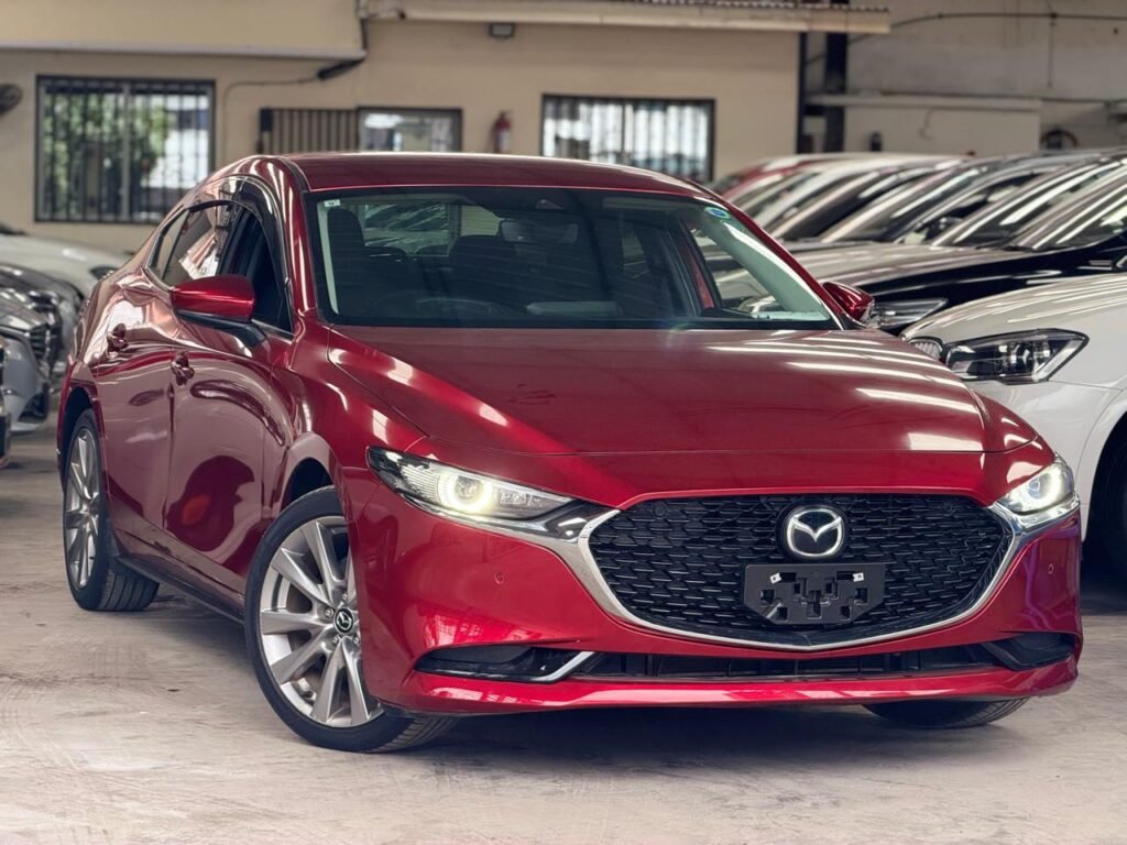MAZDA 3