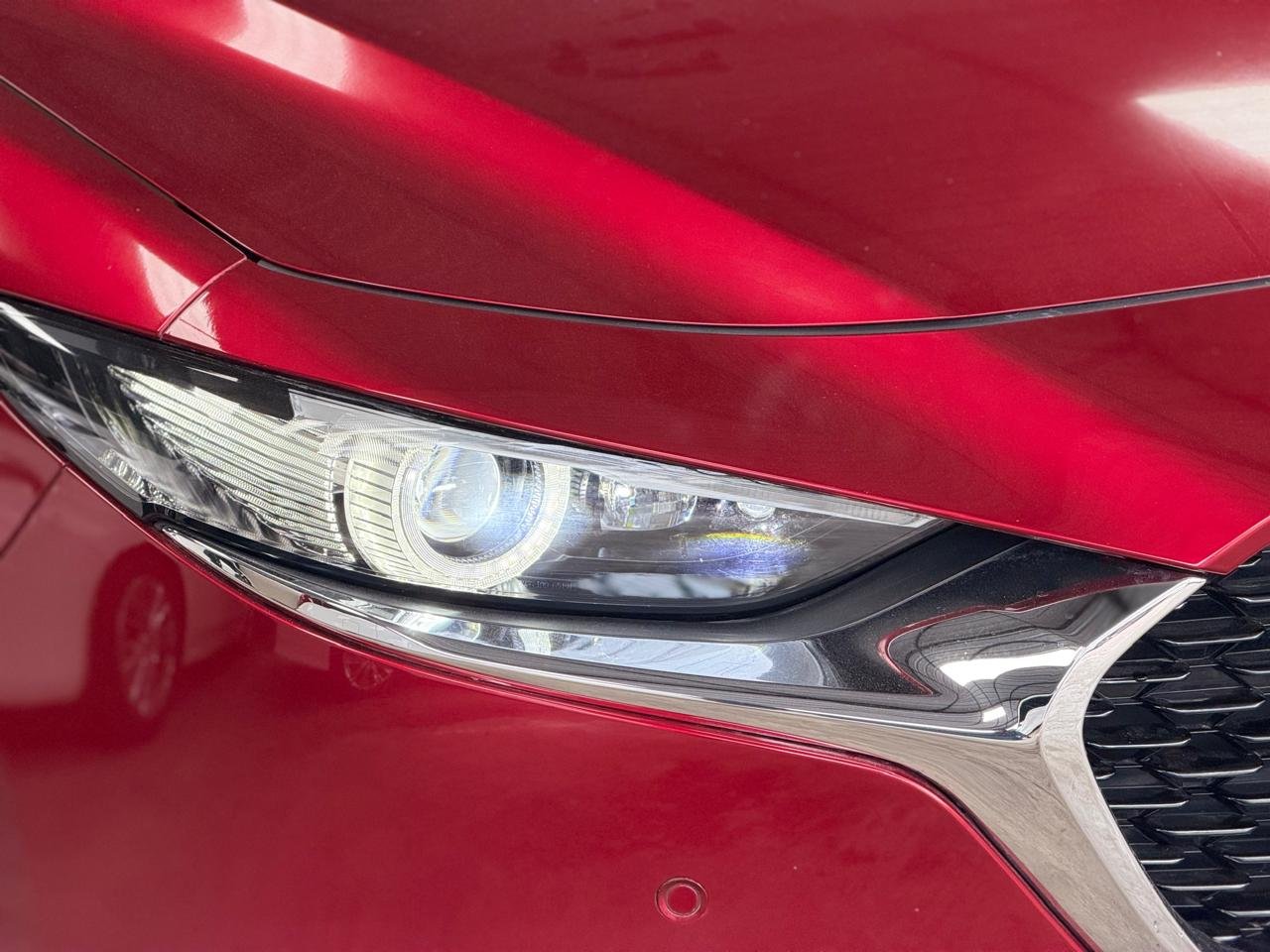 
								MAZDA 3 full									