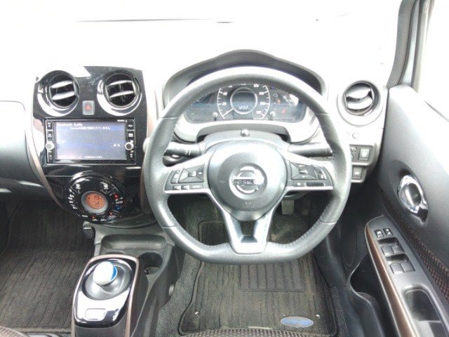 
								NISSAN NOTE full									