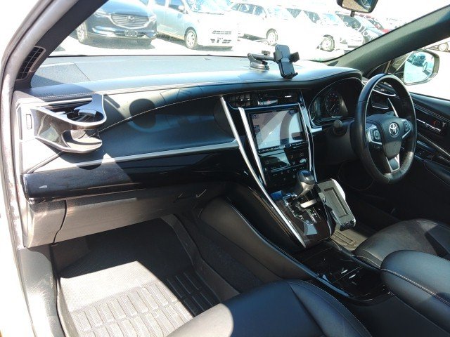 
								TOYOTA HARRIER full									
