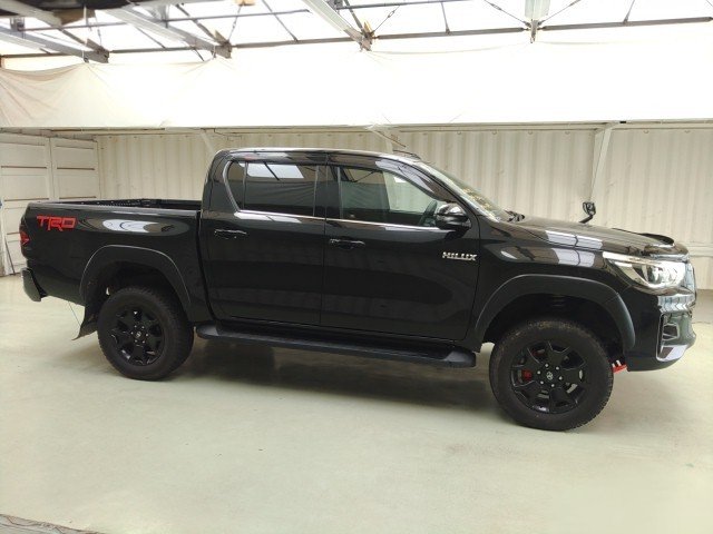 
								TOYOTA HILUX full									