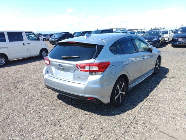 
								SUBARU IMPREZA full									