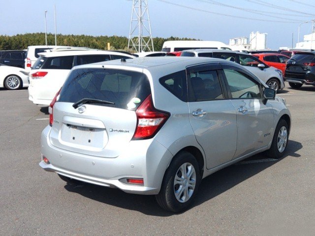 
								NISSAN NOTE full									