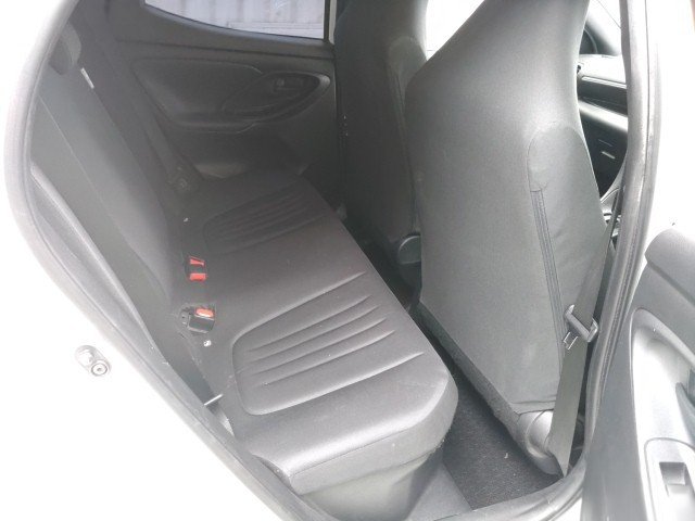 
								TOYOTA YARIS full									