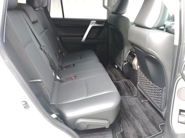 
								TOYOTA PRADO full									