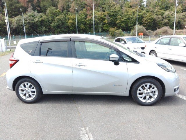 
								NISSAN NOTE full									
