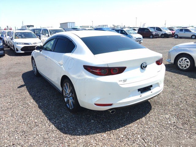 
								MAZDA 3 full									