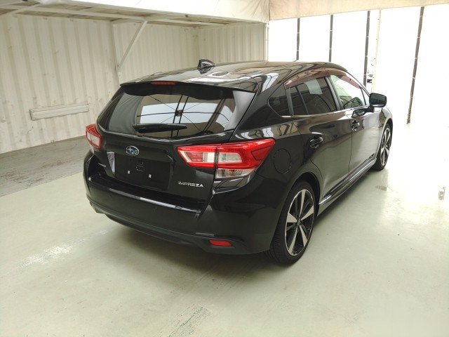 
								SUBARU IMPREZA full									