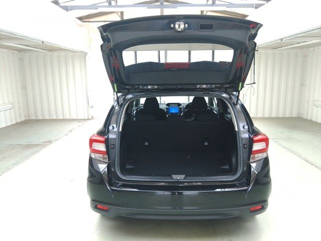 
								SUBARU IMPREZA full									