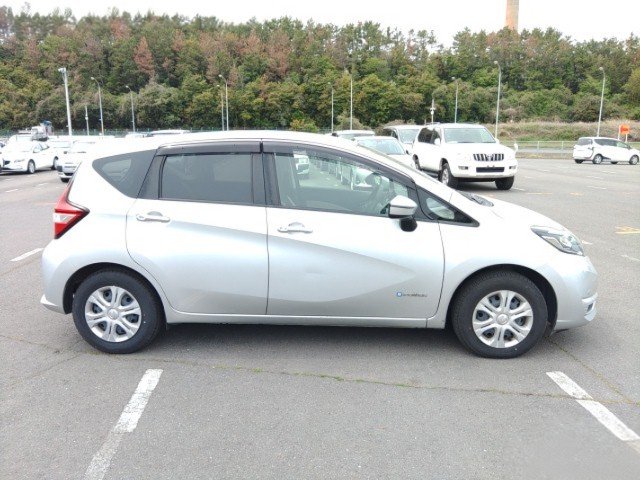 
								NISSAN NOTE full									