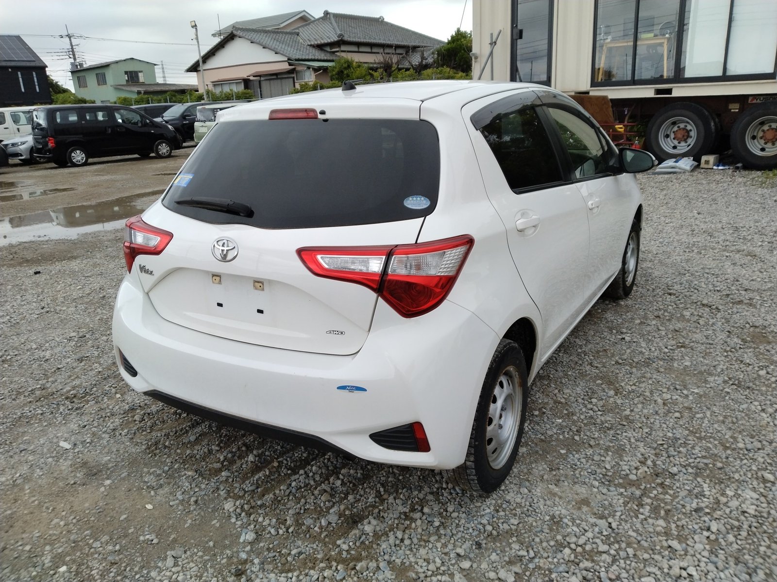 
								TOYOTA VITZ full									