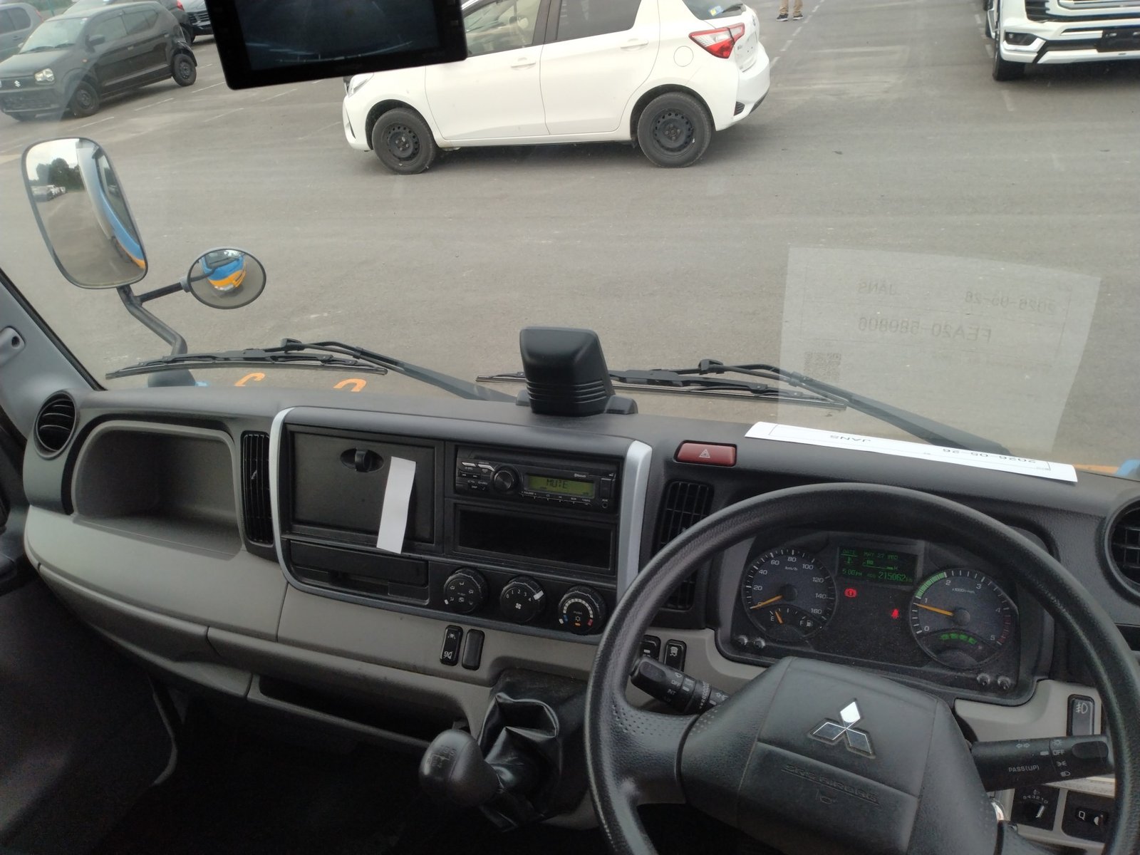 
								MITSUBISHI CANTER full									