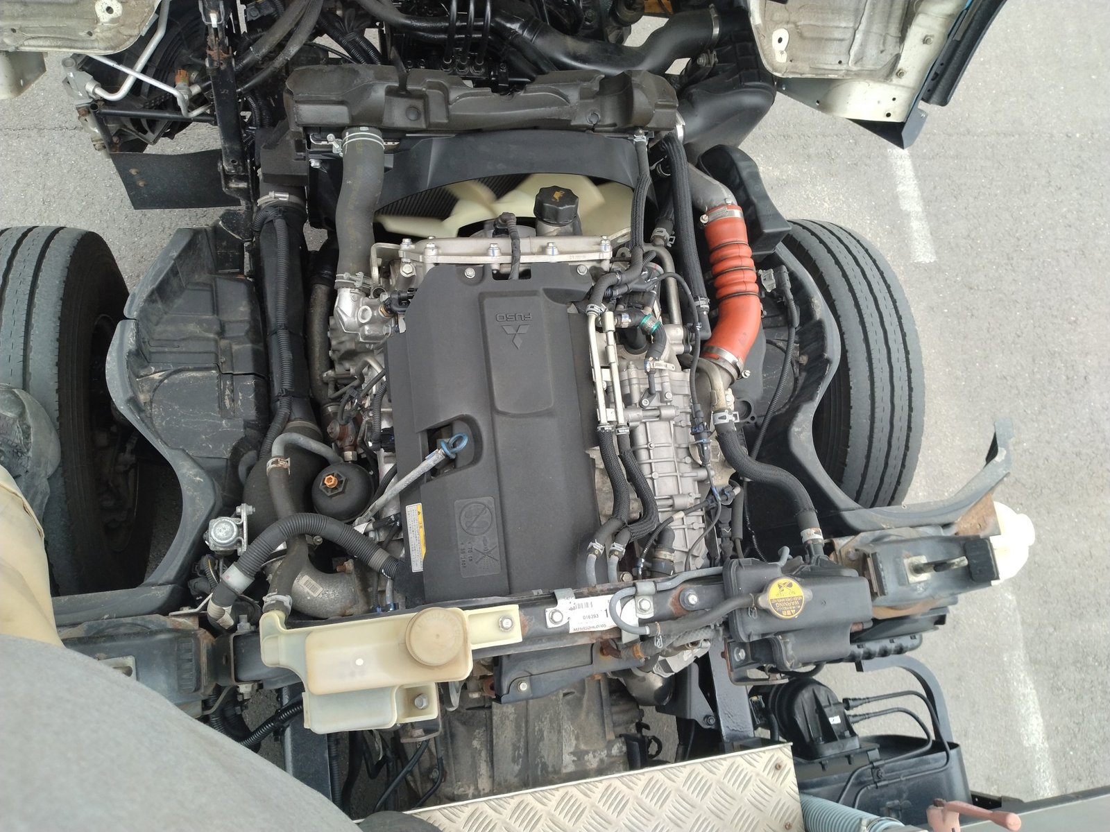 
								MITSUBISHI CANTER full									