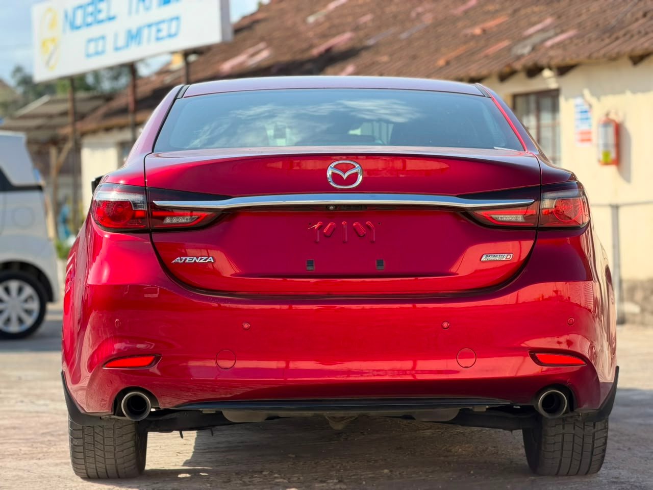 
								MAZDA ATENZA full									